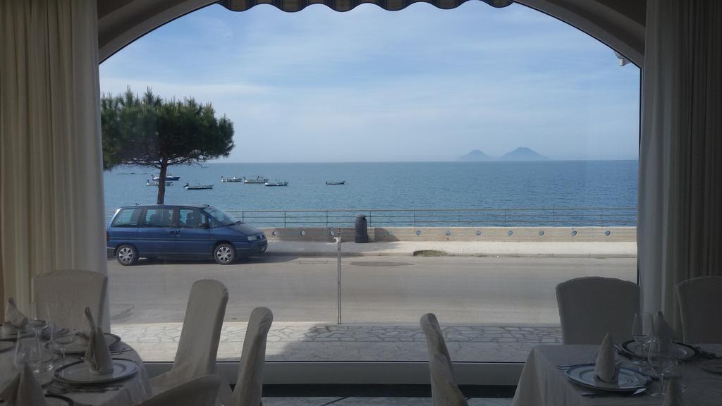 Hotel Ristorante La Tartaruga Capo d'Orlando Exterior photo